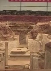 秦始皇陵旁发现一千年古墓，陪葬丰厚，研究后发现与其关系不一般