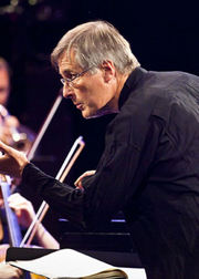 克里斯蒂安·查哈里亚斯、迪图瓦、塔卡奇-纳吉指挥韦尔比亚节庆室内管弦乐团，2010韦尔比耶音乐节现场