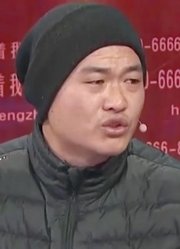 父亲酗酒卖掉3个儿子，大哥苦寻26年，门开后结局扎心