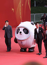 陆川执导冬奥官方电影《北京2022》定档5月19日 北影节开幕展映好评不断